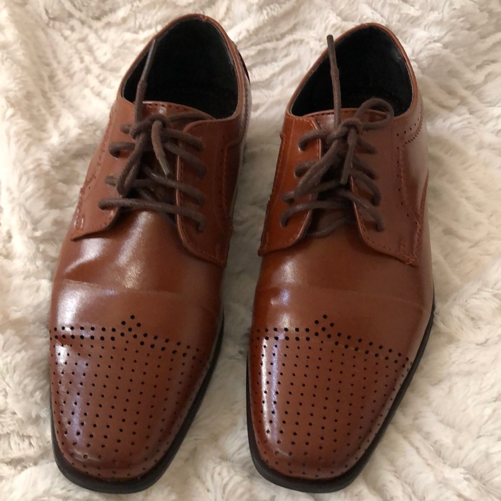 Stacy Adams brown boys dress shoes